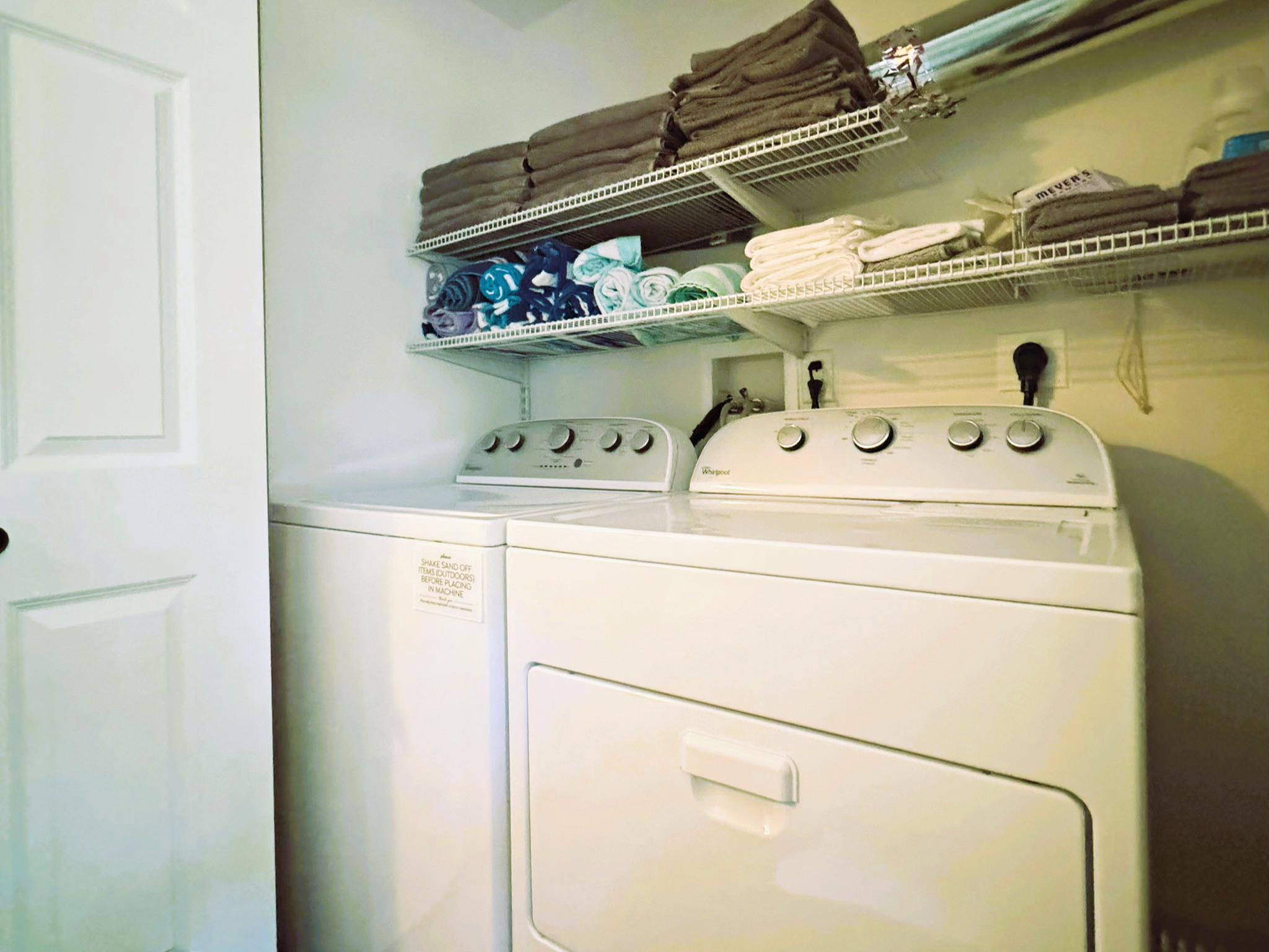 Washer & Dryer with Bath and Beach Towels